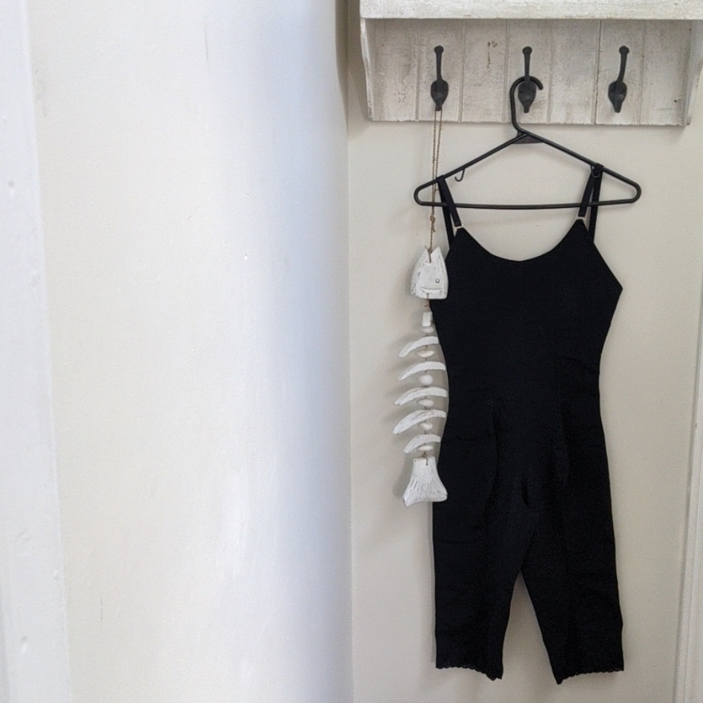 "Siluet" Body Shaper +FREE SHIPPING*⭐️💕